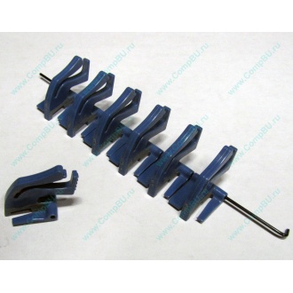 Пластиковые защелки от серверов HP для планок-заглушек PCI (Дербент)